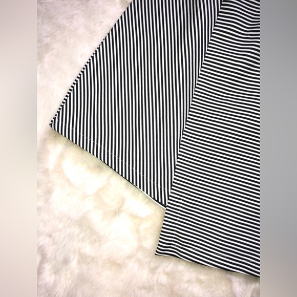 Mini Skirt - Picture 2 of 4